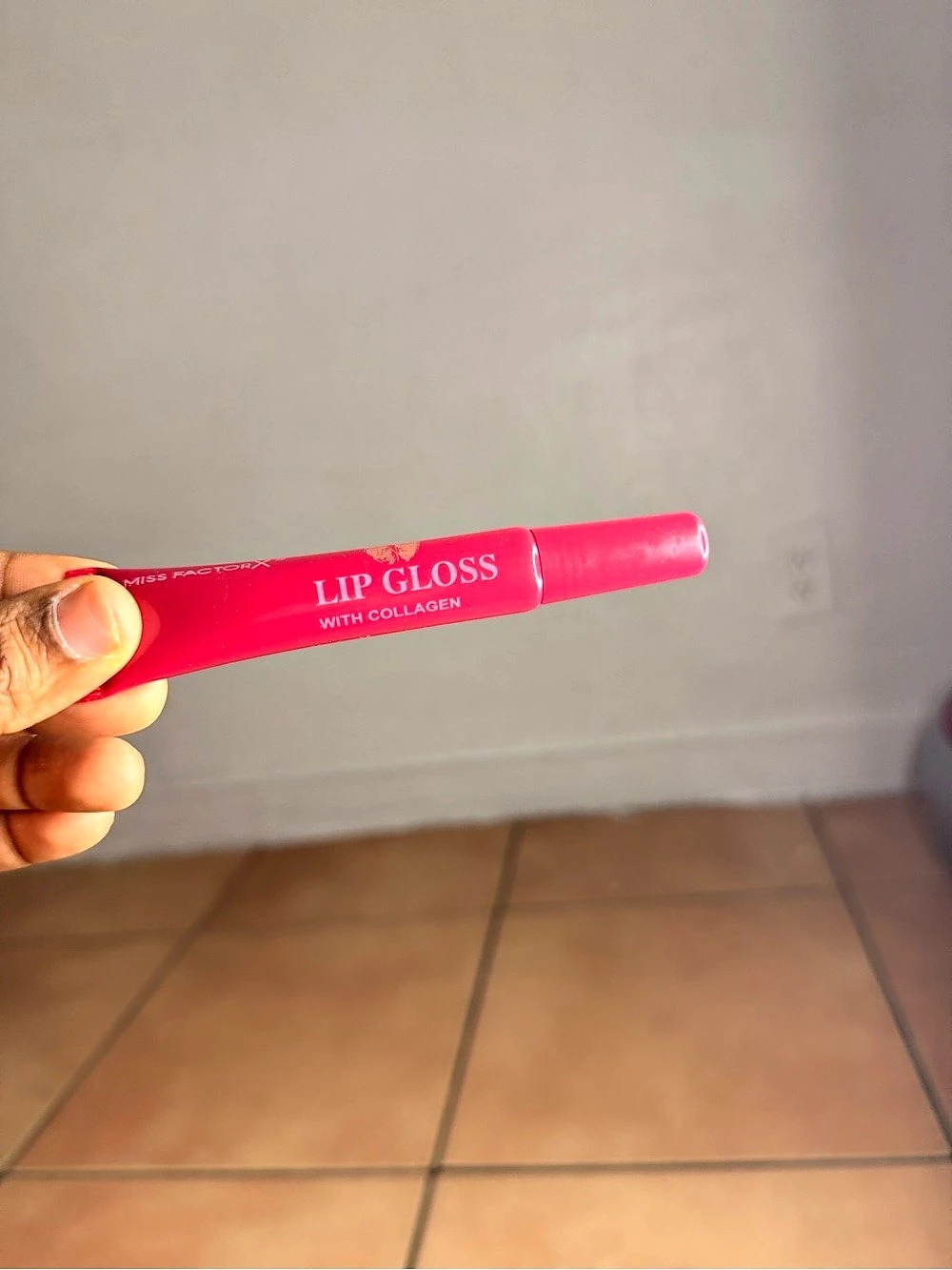 Miss Factor X Lip Gloss with Collagen Pink